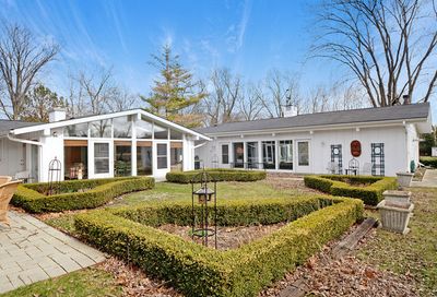 1161 Winwood Drive Lake Forest IL 60045