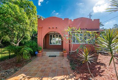 2002 Central Avenue Sarasota FL 34234