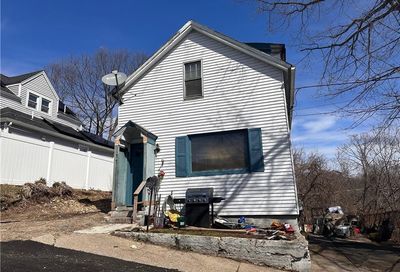 41 Lee Street Johnston RI 02919