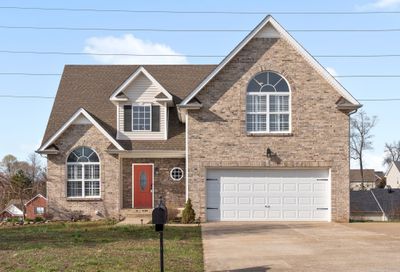 3151 Hawthorn Dr Clarksville TN 37043