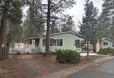 61040 S Queens Drive Bend OR 97702