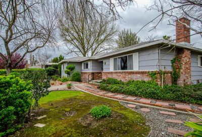 4 W Casa Linda Drive Woodland CA 95695