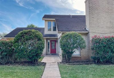 2810 Arrowhead Drive Sugar Land TX 77479