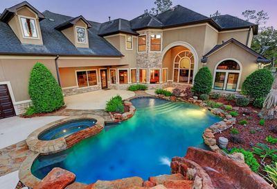 260 Whispering Pines Friendswood TX 77546