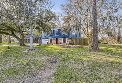 131 Cherry Tree Lane Friendswood TX 77546