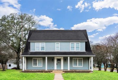 311 Avenue G Street El Campo TX 77437