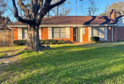 5618 Valerie Street Houston TX 77081