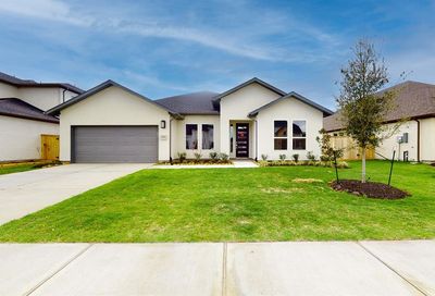 1682 Sherwood Glen Drive Friendswood TX 77546