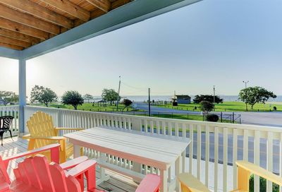 727 Bayshore Drive La Porte TX 77571