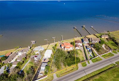 5417a W Bayshore Drive Bacliff TX 77518