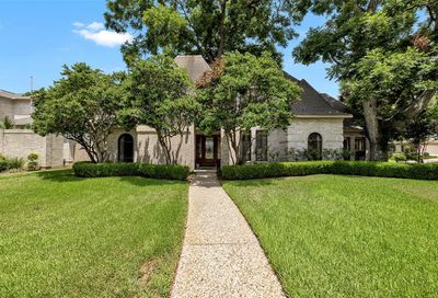 102 Blancroft Court Sugar Land TX 77478