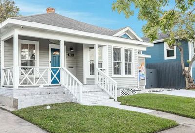 2011 39th Street Galveston TX 77550