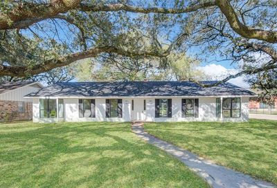 5602 Pine Street Houston TX 77081