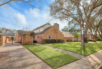 10327 Lynbrook Hollow Street Houston TX 77042