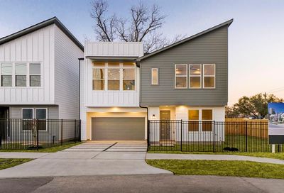 302 W Donovan Street Houston TX 77091