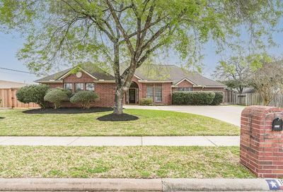 1601 Brill Drive Friendswood TX 77546
