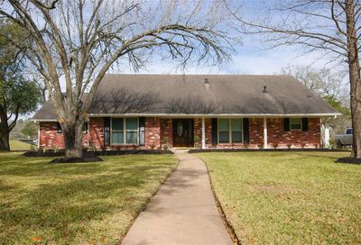 612 Falling Leaf Drive Friendswood TX 77546
