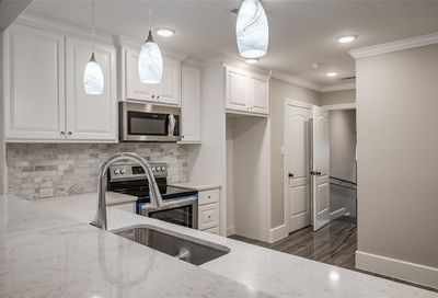 109 Dresden Street Houston TX 77012