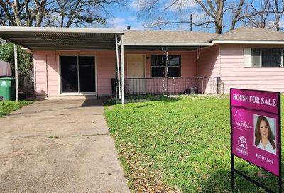 6330 Feldspar Street Houston TX 77092