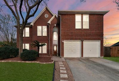 2707 Sailors Moon Drive Friendswood TX 77546
