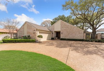 1834 Country Club Boulevard Sugar Land TX 77478