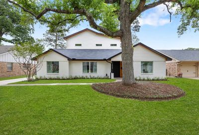 10506 Raritan Drive Houston TX 77043
