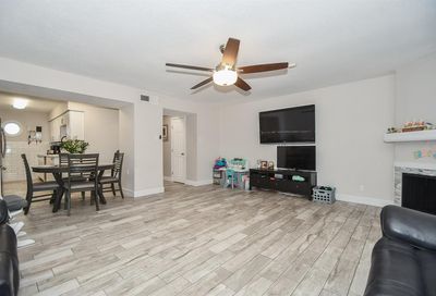 11841 Algonquin Drive Houston TX 77089