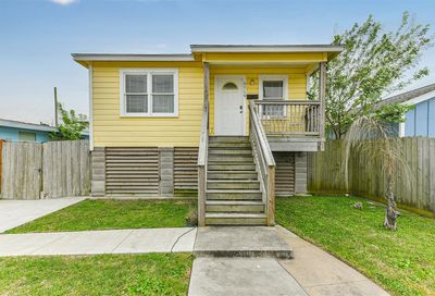 5719 Avenue R Galveston TX 77551