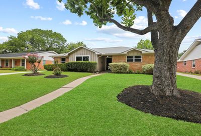 5666 Sylmar Road Houston TX 77081