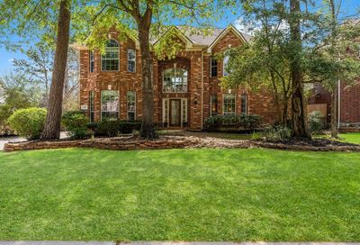 207 N Hazelcrest Circle The Woodlands TX 77382