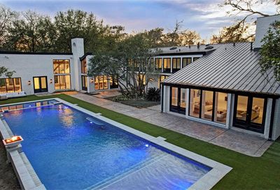 8 E Rivercrest Drive Houston TX 77042