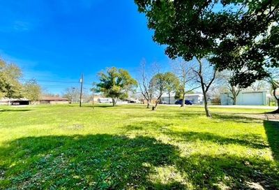 804 Avenue E Bacliff TX 77518