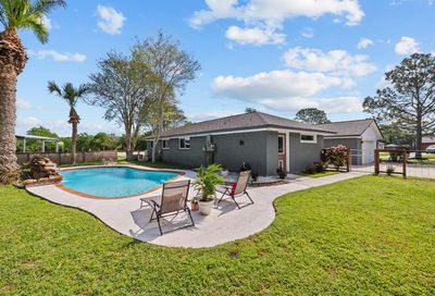 1902 Aggie Lane League City TX 77573