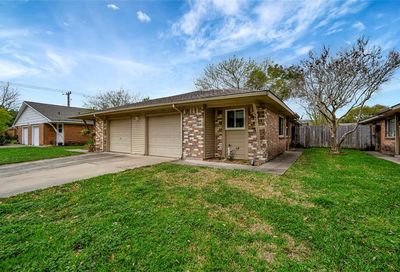 1411 Silverpines Road Houston TX 77062