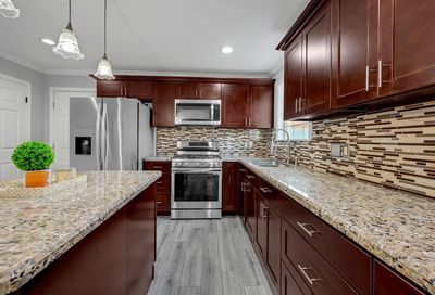 9025 Oak Knoll Lane Houston TX 77078