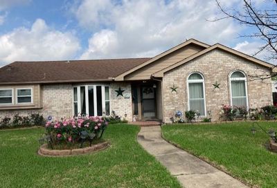 12002 Cedar Form Lane Meadows Place TX 77477