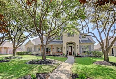 902 Lake Grayson Drive Katy TX 77494