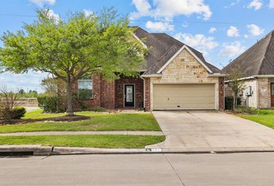 301 Lake Line Drive Alvin TX 77511