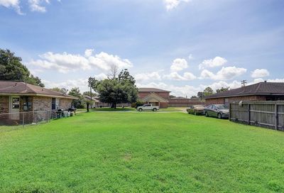 519 Ash Street Sugar Land TX 77498