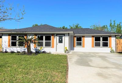 6614 Crestridge Street Houston TX 77033