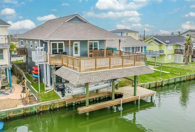 35 Dolphin Street Bayou Vista TX 77563