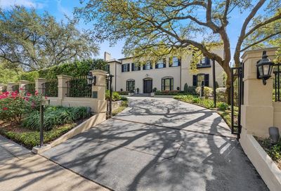 1069 Kirby Drive Houston TX 77019