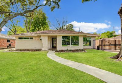 5259 Willowbend Boulevard Houston TX 77096