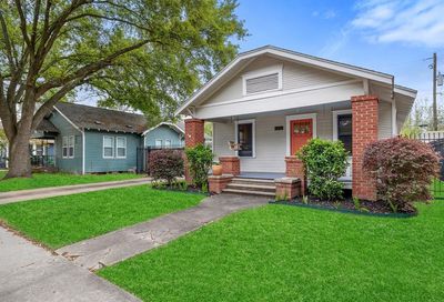 1132 W Gardner Street Houston TX 77009