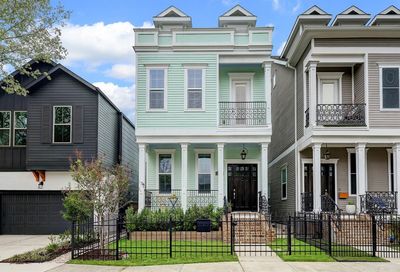 833 E 26th Street Houston TX 77009