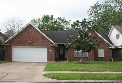 302 Friends Knoll Street Friendswood TX 77546