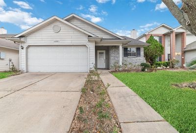 8707 April Arbor Court Houston TX 77031