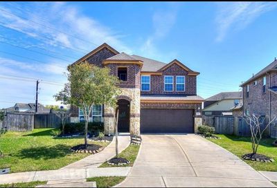 1805 Dry Willow Court Pearland TX 77089