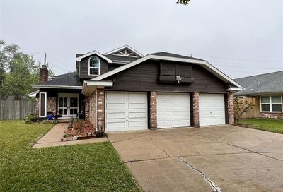 2202 Streamcrest Lane Sugar Land TX 77479