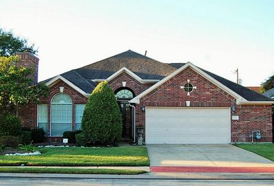 322 Pine Creek Drive Friendswood TX 77546